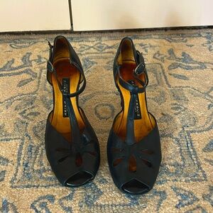 Ballroom Dance Shoes Arika Nerguiz Black Leather size 7.5 Lightly Worn